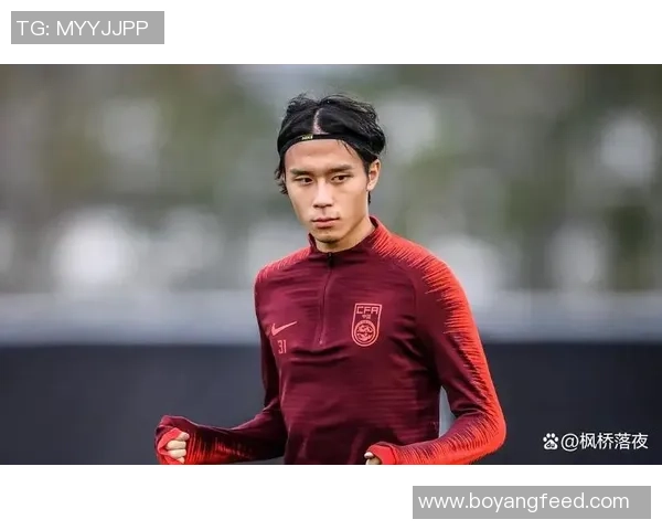 被关小黑屋的足球明星们如何在逆境中重生与奋斗